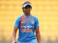 Women's T20 World Cup: टीम इंडिया का स्वदेश लौटने पर नहीं हुआ स्वागत, निराश दिखीं हरमनप्रीत समेत अन्य खिलाड़ी - Hindi News | ICC Women's T20 World Cup: India Women team did not get any welcome after returning home | Latest cricket News at Lokmatnews.in