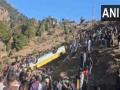 Himachal Pradesh: सिरमौर जिले में यात्री बस खाई में गिरने से 8 लोगों की मौत, कई यात्री घायल - Hindi News | Himachal Pradesh: Eight people died and several others were injured when a passenger bus fell into a gorge in Sirmaur district | Latest india News at Lokmatnews.in