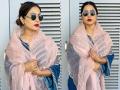 Hina Khan Photos: हिना खान का देसी अंदाज, नीले सूट पर पिंक दुपट्टे में शेयर की तस्वीरें - Hindi News | Hina Khan Stunning Photos in Blue Suit images goes viral on social media see pics | Latest bollywood Photos at Lokmatnews.in