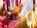 Hindu Marriage: आखिर सात फेरों के बिना दुल्हनियां क्यों नहीं बनती पिया की सांवरी, कैसे होता है हिंदुओं में विवाह, किस विवाह को माना जाता है श्रेष्ठ, जानिए यहां - Hindi News | Hindu Marriage: Why don't brides become brides without seven rounds, how does marriage take place among Hindus, which marriage is considered best, know here | Latest spirituality News at Lokmatnews.in