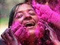 Holi Hair Care Tips: होली से पहले और बाद में बालों में लगाएं ये चीज, आसानी से छूटेगा रंग, नहीं आएगा रूखापन - Hindi News | Hair care during holi, holi colors side effects, how to get rid of holi colors from hair, before and after holi hair care tips | Latest fashion-beauty News at Lokmatnews.in