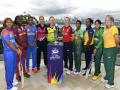 Women's T20 World Cup: 10 देशों की महिला कप्तान एकसाथ आईं नजर, वर्ल्ड कप ट्रॉफी के साथ खिंचवाई तस्वीरें - Hindi News | ICC Women's World Cup 2020 captains participating in the Women's T20 World Cup pose for a photo see pics | Latest cricket Photos at Lokmatnews.in