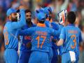 IND vs AUS, 5th ODI: टीम इंडिया ने इन 2 खिलाड़ियों को किया टीम से बाहर, जानिए प्लेइंग इलेवन में किन्हें मिला मौका - Hindi News | India vs Australia, 5th ODI: Australia have won the toss and have opted to bat, know about playing xi | Latest cricket News at Lokmatnews.in