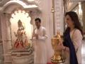 IPL ट्रॉफी लेकर मंदिर पहुंची नीता अंबानी, भगवान का किया शुक्रिया अदा - Hindi News | Nita Ambani thanks Lord Krishna for Mumbai Indians IPL win | Latest cricket News at Lokmatnews.in