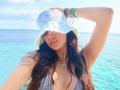 SEE PICS! Janhvi Kapoor swimsuit pics from Maldives vacation goes viral - Hindi News | SEE PICS! Janhvi Kapoor swimsuit pics from Maldives vacation goes viral | Latest entertainment Photos at Lokmattimes.com