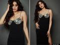 पाहा जान्हवी कपूरचा हा कातिलाना अंदाज - Marathi News | Janhvi Kapoor glamorous photos looks stylish in a black dress | Latest filmy Photos at Lokmat.com