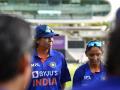Jhulan Goswami: अंतिम वनडे अंतरराष्ट्रीय मैच में गोल्डन डक, लार्ड्स पर कुछ ऐसे हुआ स्वागत, देखें वीडियो - Hindi News | Jhulan Goswami goes for golden duck in her final international innings harmanpreet kaur see video | Latest cricket News at Lokmatnews.in