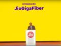 Reliance Jio GigaFiber सिर्फ एक घंटे में बना देगा आपके घर को 'स्मार्ट होम' - Hindi News | Mukesh Ambani Launched Jio GigaFiber broadbandservice, Here Everything You Need To Know | Latest technology News at Lokmatnews.in