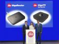 15 अगस्त से JiO GigaFiber के लिए शुरू होंगे रजिस्ट्रेशन, जानें कैसे करें - Hindi News | Reliance JiO GigaFiber registrations start to 15 August, All you need to know | Latest technology News at Lokmatnews.in