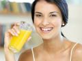 ये 5 तरह के जूस आपको हमेशा रखेंगे जवान, रोजाना करें 1 गिलास का सेवन - Hindi News | 5 fruit juice for glowing skin and anti-aging | Latest food News at Lokmatnews.in