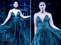 Lakme Fashion Week में ग्रीन गाउन में करीना कपूर ने ढाया कहर, देखें बेबो का स्टाइलिश अंदाज - Hindi News | Kareena Kapoor Khan looks Stunning in emerald green at the Lakme Fashion Week 2020 | Latest bollywood Photos at Lokmatnews.in