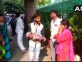केजीएमयू विवाद: ऑक्सीजन की कमी के चलते बच्चे की मौत, मां का आरोप- एक सिलिंडर से जोड़ी 4 बच्चों की नली - Hindi News | | Latest india News at Lokmatnews.in