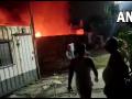 मुंबई के कुर्ला में तड़के लगी भीषण आग, 20 से अधिक मोटरसाइकिलें जलकर खाक - Hindi News | mumbai kurla massibve fire break out more than 20 motercycles gutted | Latest india News at Lokmatnews.in