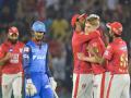 KXIP vs DC: हार के करीब थी पंजाब की टीम, गेंदबाजों ने 8 रन के अंदर 7 विकेट लेकर दिलाई रोमांचक जीत - Hindi News | IPL 2019, KXIP vs DC: Delhi Capital lost 7 wickets and score just 8 runs in 17 balls | Latest cricket News at Lokmatnews.in
