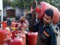 LPG Price Cut: खुशखबरी! इन शहरों में 300 रुपये सस्ता हुआ LPG गैस सिलेंडर, चेक करें नए रेट्स - Hindi News | LPG cylinders become cheaper by Rs 300 in these cities check new rates | Latest business News at Lokmatnews.in