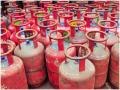 LPG cylinder price hiked by Rs 50 - Hindi News | LPG cylinder price hiked by Rs 50 | Latest national Photos at Lokmattimes.com