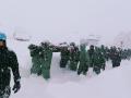 Uttarakhand avalanche: चमोली में माणा के पास आया भयंकर हिमस्खलन, 57 बीआरओ मजदूर फंसे, 16 को बचाया गया - Hindi News | Uttarakhand avalanche: A terrible avalanche hit near Mana in Chamoli, 57 BRO workers trapped, 16 rescued | Latest india News at Lokmatnews.in