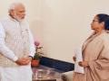 Modi-Mamata Meeting: ममता की दो टूक- CAA, NRC और NPR वापस लें, पीएम मोदी ने कहा- दिल्ली में बात करेंगे - Hindi News | CM Mamata and PM Modi meeting in Kolkata:CAA, NRC and NPR issue raised | Latest india News at Lokmatnews.in
