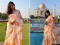 PHOTOS: कोरियोग्राफर ते बॉलिवूड अभिनेत्री असा आहे मौनी रॉयचा थक्क करणार प्रवास, see pics - Marathi News | mouni roy shown stylish look taj mahal seen posing in front photos shared on instagram | Latest filmy Photos at Lokmat.com