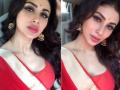 लाल साड़ी में कहर बरपा रही हैं मौनी रॉय, देखें हॉट तस्वीरें - Hindi News | Mouni Roy turns red hot in saree, pics goes viral on social media, see photos | Latest hot-sexy Photos at Lokmatnews.in