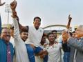 Ranji Trophy Final 2022: मध्य प्रदेश ने 41 बार की चैंपियन मुंबई को 6 विकेट से हराकर रणजी ट्रॉफी खिताब जीता, इस खिलाड़ी को मैन ऑफ द मैच और सीरीज घोषित किया - Hindi News | Ranji Trophy Final 2022 Madhya Pradesh beat Mumbai 6 wickets win maiden Ranji Trophy title Mumbai vs Madhya Pradesh  | Latest cricket News at Lokmatnews.in