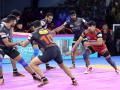 PKL 2019: बेंगलुरु बुल्स ने यू मुंबा को हराकर अंक तालिका में पछाड़ा, चौथे नंबर पर पहुंची टीम - Hindi News | pro kabaddi league 2019: Bengaluru Bulls beat U Mumba by 35-33 | Latest cricket News at Lokmatnews.in