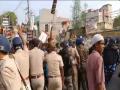 West Bengal: वक्फ बिल वापस लेने की मांग को लेकर मुर्शिदाबाद में विरोध मार्च के दौरान हिंसा भड़की - Hindi News | Violence breaks out in Bengal's Murshidabad during protest march demanding withdrawal of Waqf Bill | Latest india News at Lokmatnews.in