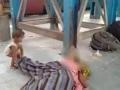 Bihar के Muzaffarpur Station पर मृतक मां को जगा रहे मासूम का Video Viral, मामले में क्या-क्या हुआ? - Hindi News | Video viral of the child waking up the deceased mother at Muzaffarpur station in Bihar, what happened in the case? | Latest india Videos at Lokmatnews.in