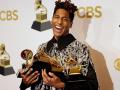 Grammy Awards 2022: 64वें ग्रैमी अवॉर्ड्स में Jon Batiste का जलवा, जीते पांच पुरस्कार, देखिए पूरी लिस्ट - Hindi News | 64th Grammy Awards 2022 full list Jon Batist won five awards | Latest hollywood News at Lokmatnews.in