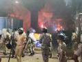 Nagpur Violence Update: घरों, वाहनों और क्लिनिक में तोड़फोड़, अफवाह फैलने के बाद नागपुर में बवाल, पीड़ित से आपबीती सुनिए, देखें वीडियो - Hindi News | Nagpur Violence Update live 30 Injured 65 Rioters Detained Aurangzeb War houses, vehicles clinics vandalised rumours spread listen victim's story, watch video | Latest india News at Lokmatnews.in