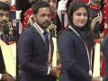 National Sports Awards: मनु भाकर और डी गुकेश ने चमक बिखेरी?, सबसे ज्यादा तालियां पैरा एथलीटों को मिली, देखें वीडियो - Hindi News | National Sports Awards Manu Bhaker, Gukesh, Harmanpreet Singh, Praveen Kumar receive Khel Ratna from President Murmu see list | Latest india News at Lokmatnews.in