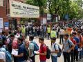 NEET UG 2026 Exam Today: एग्जाम सेंटर में 1:30 बजे बंद हो जाएंगे गेट, NTA ने जारी की फाइनल वार्निंग - Hindi News | NEET 2026 Exam Today check reporting time read exam centre guidelines | Latest india News at Lokmatnews.in