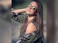 बिकिनी में नजर आईं नेहा धूपिया, सोशल मीडिया पर वायरल हुईं फोटो - Hindi News | Neha Dhupia looks stunning in a bikini on her birthday vacation | Latest bollywood News at Lokmatnews.in