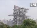 वीडियो: नोएडा के Twin Towers धवस्त, आसमान में फैला धूल का गुबार, देखें 3700 किलो विस्फोटक से कैसे जमींदोज हुए दोनों इमारत - Hindi News | Noida Twin Towers supertect of sector 93 a demolished watch video | Latest india News at Lokmatnews.in