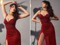 रेड डीप नेक ड्रेस में नोरा फतेही ने फ्लॉन्ट किए बॉडी कर्व्स, देखें फोटोज़ - Hindi News | Nora Fatehi flaunts body curves in red deep neck dress see photos | Latest bollywood Photos at Lokmatnews.in