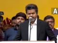Vijay CM Oath Ceremony: थलापति विजय ने ली मुख्यमंत्री पद की शपथ, समर्थकों के हुजूम से पटा नेहरू स्टेडियम - Hindi News | Thalapathy Vijay takes oath as Chief Minister of tamil nadu Nehru Stadium filled with crowd of supporters | Latest india News at Lokmatnews.in