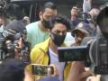NCB के सामने पेश हुए आर्यन खान, हाईकोर्ट ने जमानत के लिए रखी थी हर हफ्ते पेशी की शर्त - Hindi News | aryan Khan appears before narcotics Control bureau ncb to mark his weekly presence | Latest crime News at Lokmatnews.in