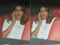 Photos: निक जोनस को अकेला छोड़ भारत वापस आईं प्रियंका चोपड़ा - Hindi News | Nick jonas in New York and Priyanka Chopra spotted at Farhan Akhtar's residence at Pali Hill, Bandra Mumbai | Latest bollywood Photos at Lokmatnews.in