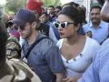 मंगेतर निक के साथ जोधपुर घूम रही हैं प्रियंका - Hindi News | Priyanka, Nick fit in a quick visit to Jodhpur amidst busy schedule | Latest bollywood Videos at Lokmatnews.in