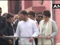 प्रियंका गांधी के साथ राहुल का लखनऊ में रोड शो शुरू, सिंधिया-राज बब्बर सहित कई नेता चुनावी रथ पर सवार - Hindi News | priyanka gandhi up mission rally in Uttar pradesh live updates, highlights, minute updates | Latest india News at Lokmatnews.in
