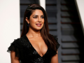 Priyanka Chopra ने WHO के डॉक्टर्स से पूछा 'क्या Coronovirus हवा के जरिए फैलता है ? सुनिए जवाब - Hindi News | Bollywood actress Priyanka Chopra speaks to WHO Doctors clears all myths regarding CORONAVIRUS | Latest bollywood Videos at Lokmatnews.in