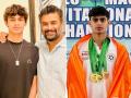 R Madhavan's son Vedaant wins 5 gold medals for India - Hindi News | R Madhavan's son Vedaant wins 5 gold medals for India | Latest entertainment Photos at Lokmattimes.com