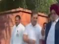 Video: कांग्रेस सांसद सुखजिंदर सिंह रंधावा ने राहुल गांधी से कहा, 'मैं समय पर आया, आप देर से आए', भाजपा की आई प्रतिक्रिया - Hindi News | Video: Congress MP Sukhjinder Singh Randhawa told Rahul Gandhi, 'I came on time, you came late', BJP reacted | Latest india News at Lokmatnews.in