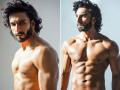 रणवीर सिंगने शेअर केला शर्टलेस फोटो, दाखवली किलर शरीरयष्टी - Marathi News | Ranveer Singh shirtless pictures raise the temperature of social media, see photos | Latest filmy Photos at Lokmat.com