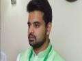 Prajwal Revanna Video Controversy: प्रज्वल रेवन्ना के कथित 'सेक्स स्कैंडल' की पीड़ित महिलाओं ने साझा की आपबीती, बोलीं- "जब वो घर आते थे तो हमें डर लगता था" - Hindi News | Prajwal Revanna Video Controversy: Women victims of Prajwal Revanna's alleged 'sex scandal' shared their ordeal, said - "When he used to come home, we used to feel scared" | Latest india News at Lokmatnews.in