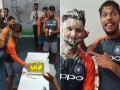 टीम इंडिया ने हंगामेदार अंदाज में मनाया ऋषभ पंत का बर्थडे, देखें मस्ती की तस्वीरें - Hindi News | Rishabh Pant's Birthday celebrations in Rajkot, See Photos | Latest cricket Photos at Lokmatnews.in