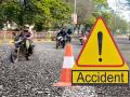 Noida News: कार और स्कूटी की भयंकर टक्कर, स्कूटी सवार महिला की मौत, 2 घायल - Hindi News | Woman riding scooter dies after being hit by car in Noida two injured in up | Latest crime News at Lokmatnews.in
