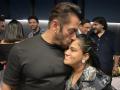 सलमान खान की बहन अर्पिता के घर से हीरे के आभूषण चोरी, नौकर गिरफ्तार - Hindi News | Salman Khan Sister Arpita Diamond Earrings Stolen cops arrest househelp | Latest bollywood Photos at Lokmatnews.in