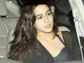 सारा अली को मंदिर में जाने से रोका गया, वीडियो वायरल - Hindi News | Sara Ali Khan Not Allowed To Enter Hindu Temple, Shoots Video | Latest bollywood Videos at Lokmatnews.in