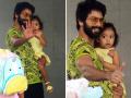 Photos: शाहिद कपूर बेटी मिशा के साथ पत्नी मीरा से अस्पताल मिलने पहुंचे - Hindi News | Photos: Shahid Kapoor with Daughter Meesha Reached Hospital to meet wife Mira rajput | Latest bollywood Photos at Lokmatnews.in